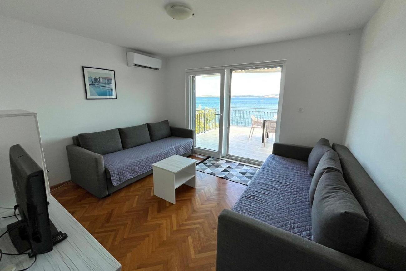 Apartments By The Sea Maslinica, Solta - 774 Grohote Luaran gambar